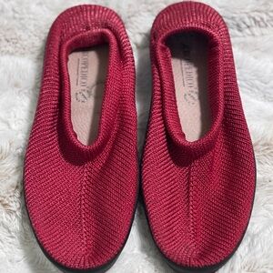 Arcopedico Sec V Shoe in Red Unisex